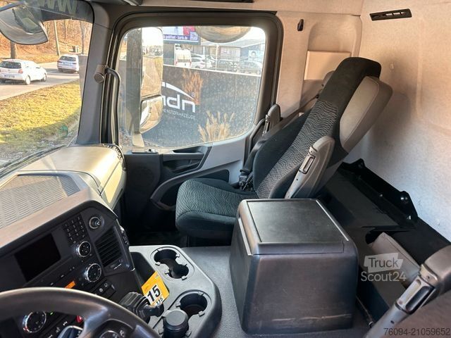 Tovornjak s kavljem za kontejnerje MERCEDES-BENZ Antos 2643 6x2 Abrollkipper AHK