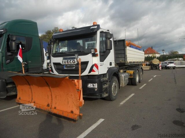 Özel amaçlı kamyon Iveco Magirus + Anhänger + Schiebenschild + Salzstreuer