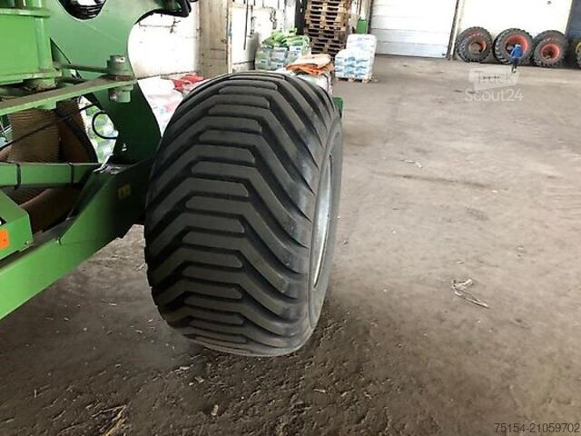 Precision seeder Amazone EDX 9000-T