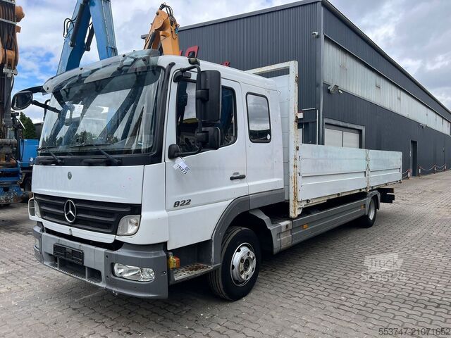 Plattformanhänger Mercedes-Benz Atego 822