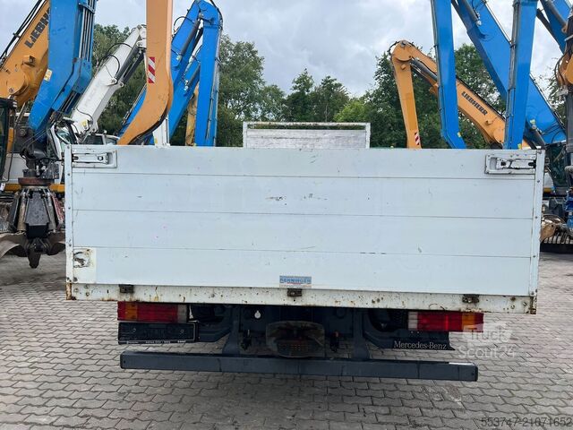 Plattformanhänger Mercedes-Benz Atego 822