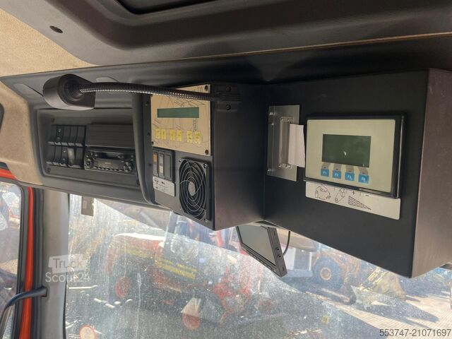 Asfaltmachine Renault Premium 370 Dci