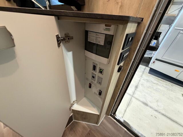 Livestock transporter, horse transporter Mercedes-Benz Fuso Pferdetransporter POP-Out 3 Stellplätze