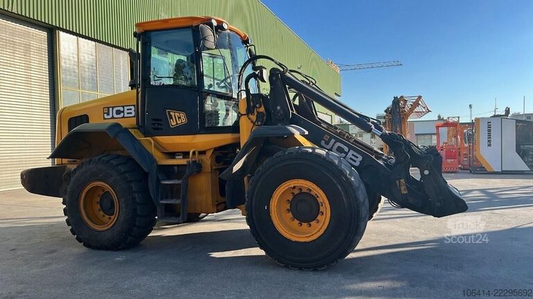 Колісний навантажувач JCB 427