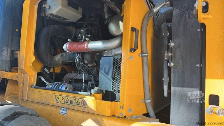 Колісний навантажувач JCB 427