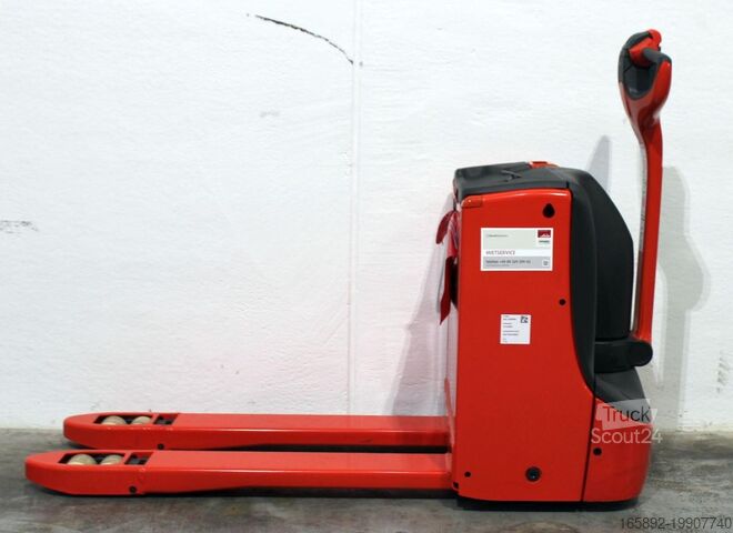 Manual pallet jack Linde T 16 1152-02