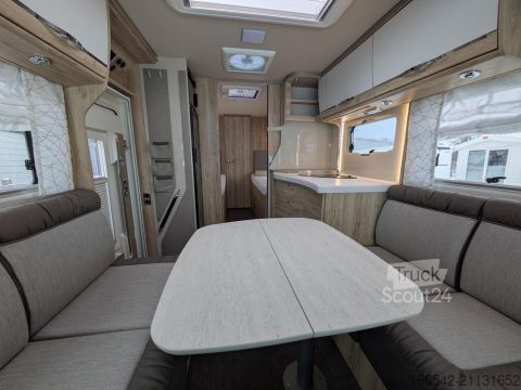 Autocaravana integral Eura Mobil Integra Line 730 EF 160PS/Autom/Backofen/SAT/TV/Fahrradträger