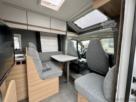 Polointegrovaný karavan Dethleffs Just 90 T 7052 DBM wenig km 1. Hand