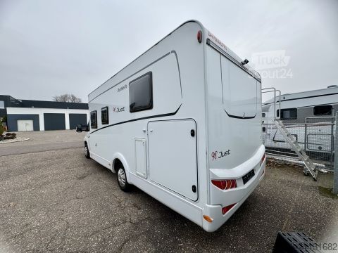 Polointegrovaný karavan Dethleffs Just 90 T 7052 DBM wenig km 1. Hand