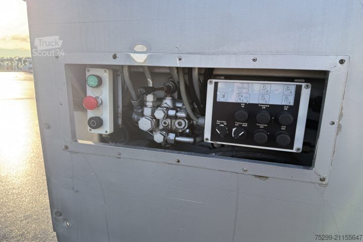 Smetiarsko vozilo Volvo FS 7 4x2 Moser / Swiss-Vehicle