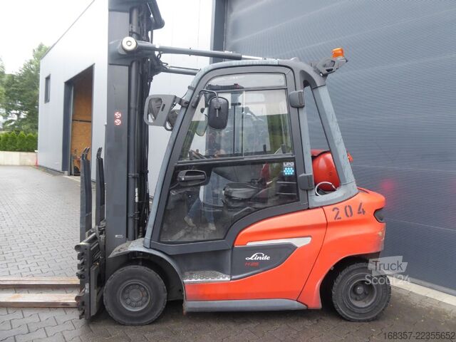 Empilhadeira frontal Linde H25T-01