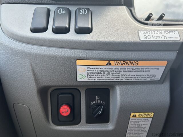 Кутиевиден ван FUSO Canter 7C18 Kofferaufbau WIELTON LBW LED