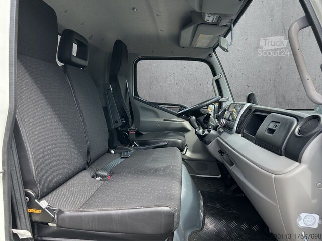 Кутиевиден ван FUSO Canter 7C18 Kofferaufbau WIELTON LBW LED