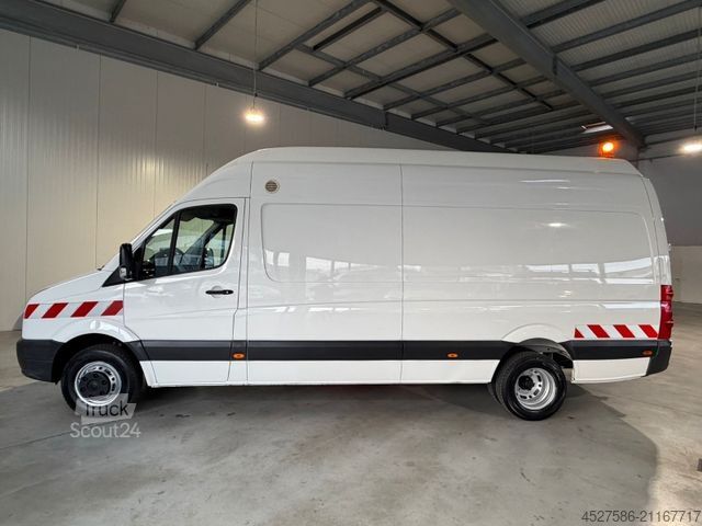Furgoneta de caja alta VOLKSWAGEN Crafter Kasten 50 MAXI HOCH&LANG L3H3*AHK 3500KG