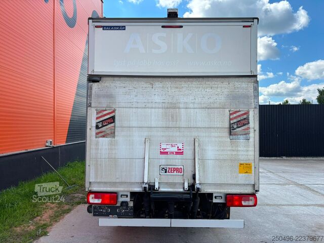  Volkswagen Crafter 50 4x2 TK V-300MAX / BOX L=3656 mm
