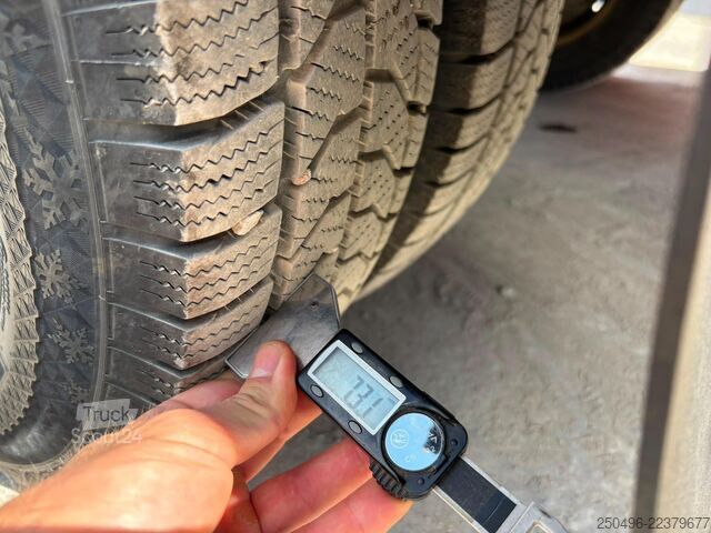 Soğutmalı/donduruculu taşıma VW Crafter 50 4x2 TK V-300MAX / BOX L=3656 mm