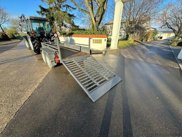 Lågbyggd trailer Dede Tieflader mit Auffahrampe Nutzlast 1.450kg