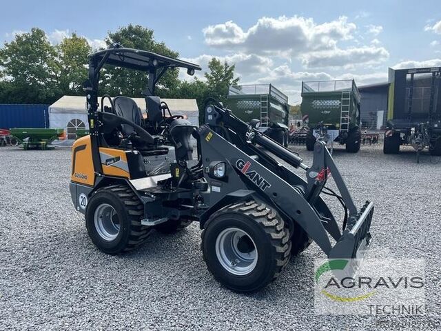 Yard loader Giant G2500 HD