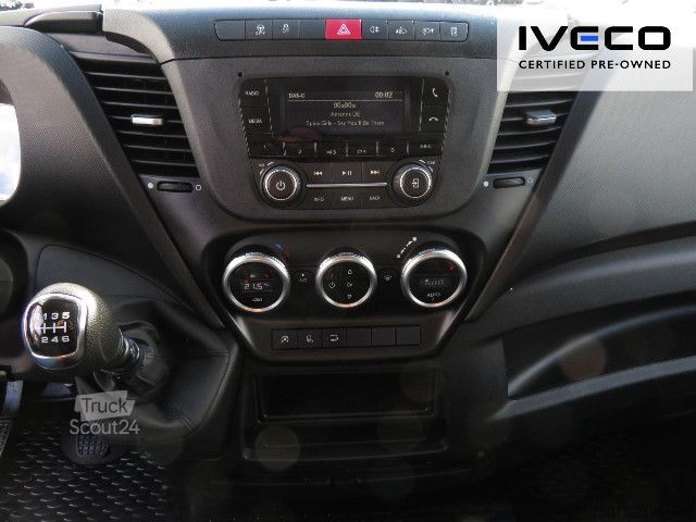 Vrachtwagen met bakwagen IVECO Daily 35C16 Koffer/LBW Klima, Zwillingsreifen