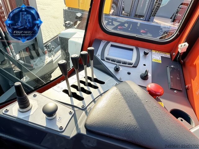 štirismerni viličar Combilift C3000ET DUPLEX 4850 WIDE FORK POSITIONER