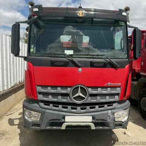 شاحنة قلّابة بذراع تحميل متحرك Mercedes-Benz Arocs 2640
