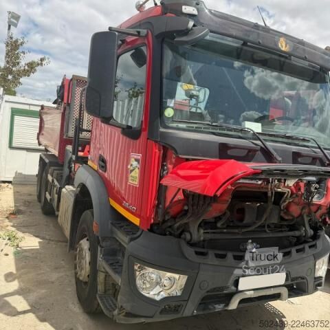 شاحنة قلّابة بذراع تحميل متحرك Mercedes-Benz Arocs 2640
