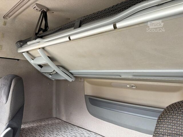 Standard-SZM DAF XF460 + MANUAL + EURO 6 + SPOILERS