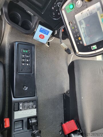 Autospecială de gunoi Renault D Wide 19