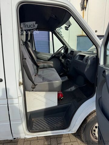 Bestelwagen Mercedes-Benz Sprinter 311 **BELGIAN VAN -AIRCO**