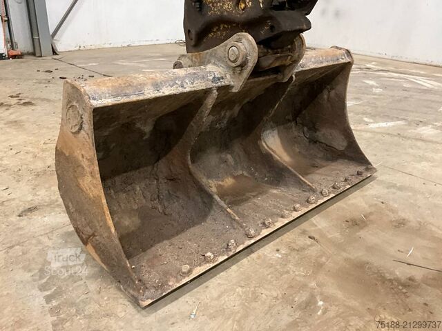 Excavadora sobre orugas CAT 313 F LGC