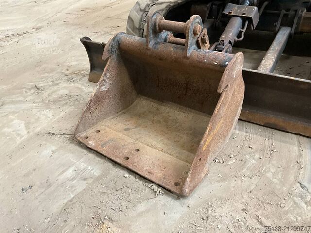 Mini-escavadora Kubota KX 016-4