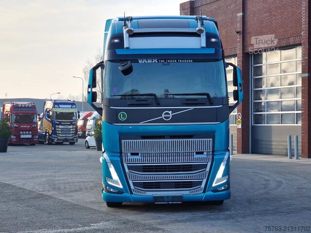 Autotransporter Volvo FH 500 Globetrotter XL Cartransporter Blyss Mod...