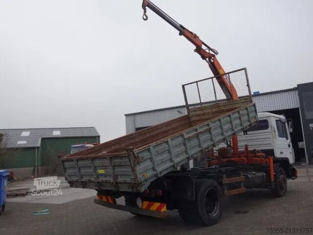 3-zijdige kipper MAN 17-232 KIPPER MET KRAAN HIAB 6,5 TON KRAAN