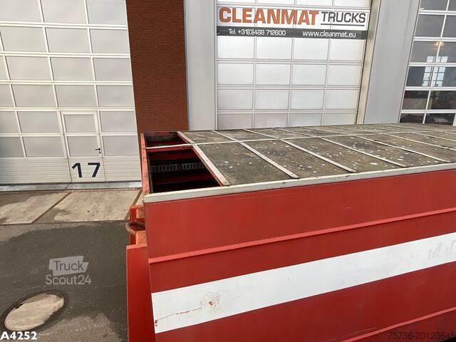 Container Leebur gesloten container met Laadklep 