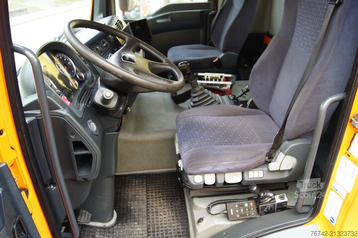 Trīspusējs kravas pašizgāzējs MAN TGA 18.320 BL 4x4 / FASSI F135 abnehmbar/MEILLER/Winterd.