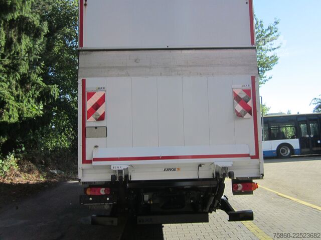 Camião de caixa fechada Iveco 160E320 Koffer LBW 110.626 Km 1. Hd.