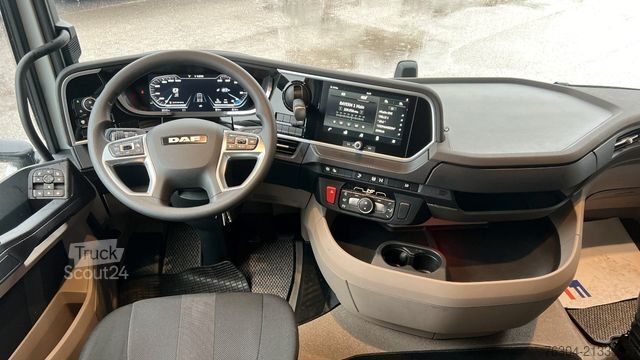 Standardowy ciągnik siodłowy DAF XG 480 FT