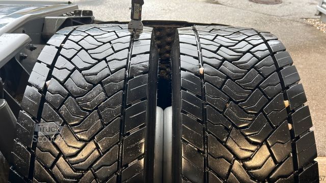 Standardowy ciągnik siodłowy DAF XG 480 FT