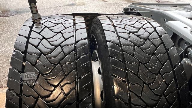 Standardowy ciągnik siodłowy DAF XG 480 FT