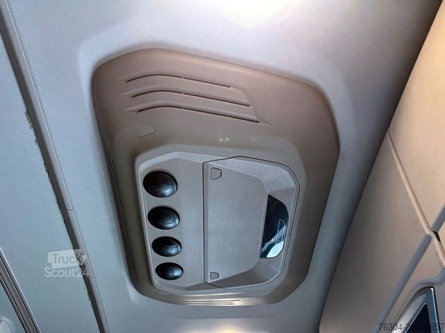 Standardowy ciągnik siodłowy DAF XG 480 FT