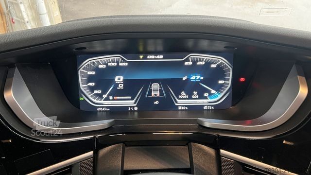 Standardowy ciągnik siodłowy DAF XG 480 FT