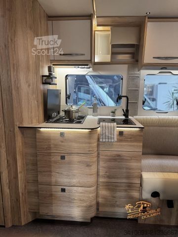 Halvintegreret autocamper EURAMOBIL Profila RS 720 EF Dachlüfter RFK Sun Roof