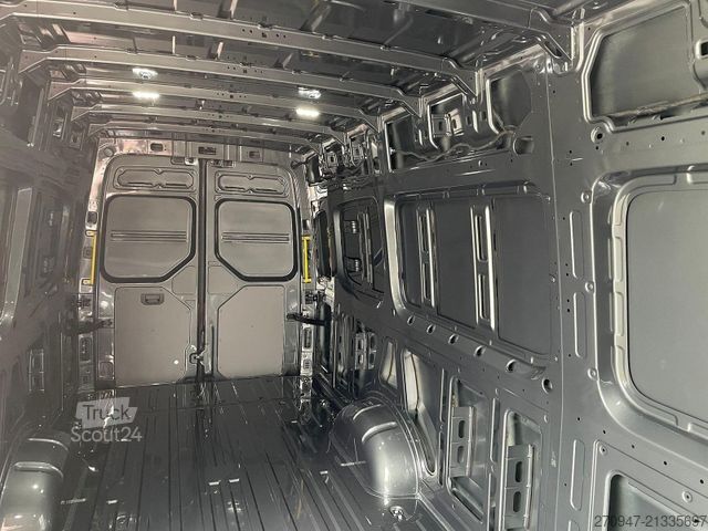 Aukštas mikroautobusas MAN TGE 3.180 Kasten L5H3 4x4 ACC LED NAV SITZHZ