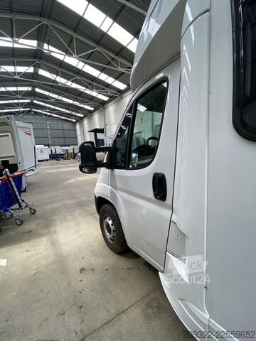 Daļēji integrēta kemperis Fiat Ducato Weinsberg Carasuite 2024 | Completamente accessoriato | 5 posti let
