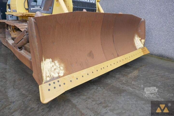 Dozer Komatsu D85PX-15