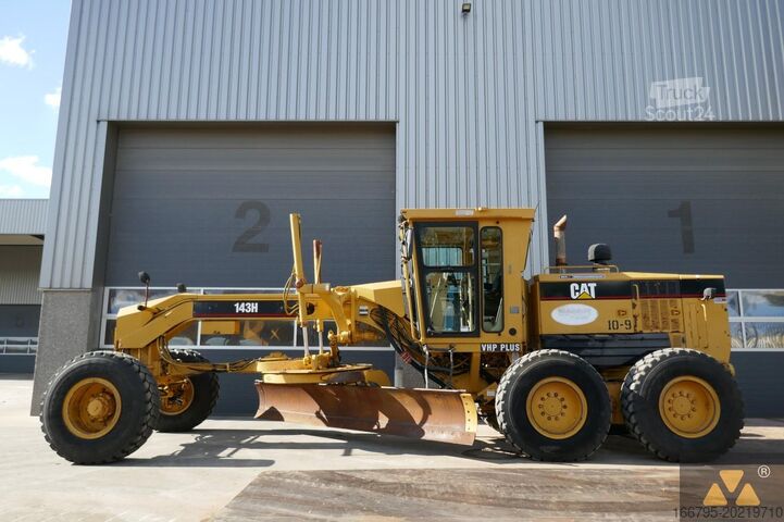 Niveladora Caterpillar 143H