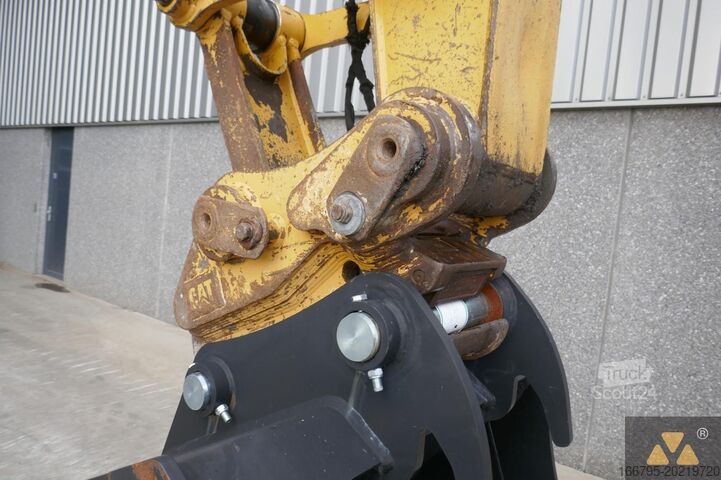 Excavadora sobre orugas Caterpillar 320EL