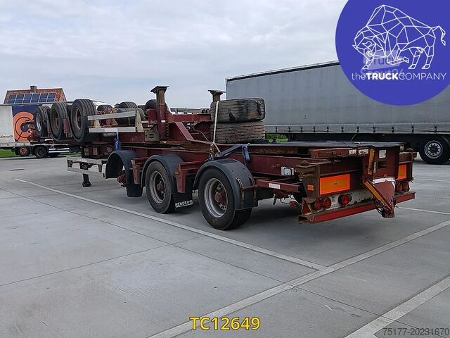 Transportul de containere Renders ROC 12.27 CC