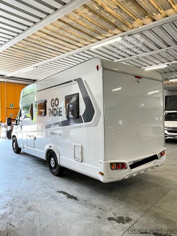 Ημι-ενσωματωμένο αυτοκινούμενο τροχόσπιτο Fiat Ducato Carasuite 650 MF | Teilintegriert | Voll ausgestattet