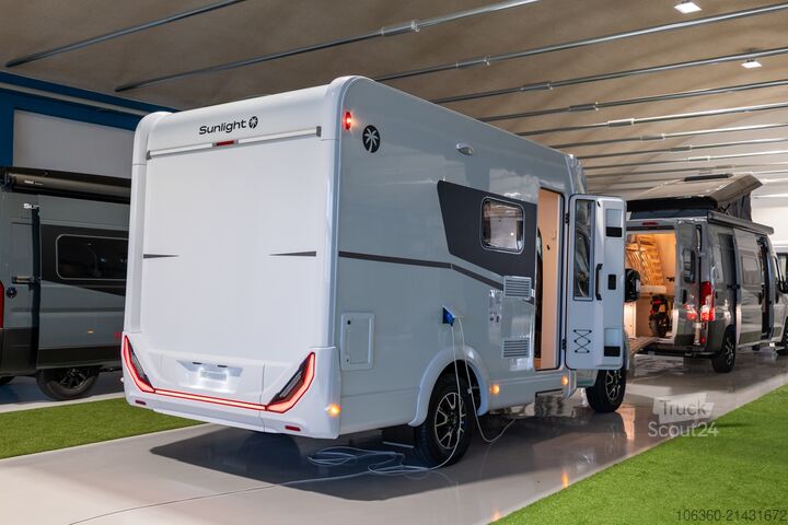 SUNLIGHT T 58 ADVENTURE pusiau integruotas naujas SUNLIGHT T 58 Adventure